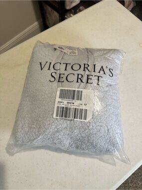 Victoria's Secret Light Gray Sherpa Hoodie - Plush Packaged